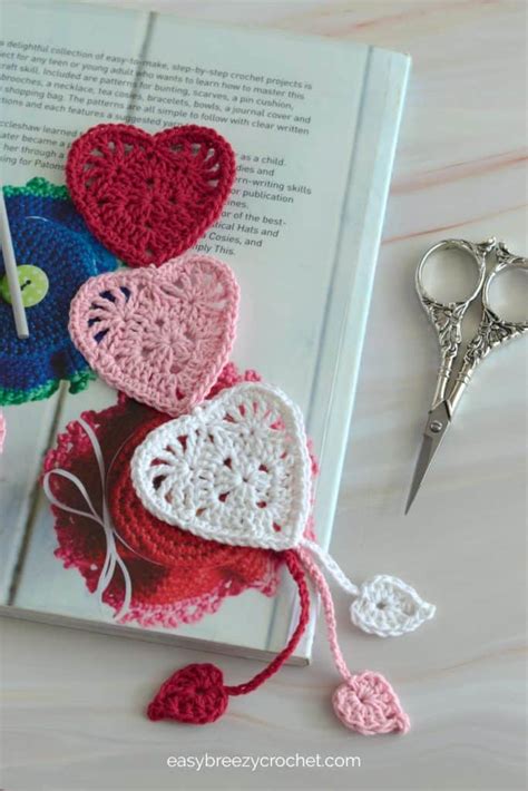 Triple Crochet Heart Bookmark | Easy Breezy Crochet