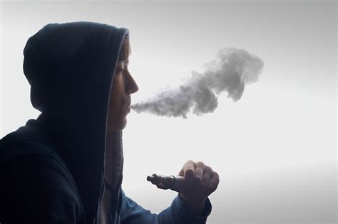 Vaping lung disease: insights from data mining - Boston Children's Answers