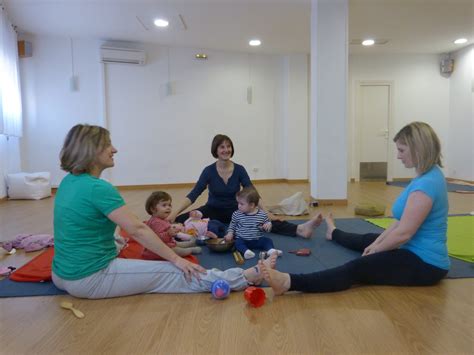 Yoga en familia Vidya Yoga Meditación