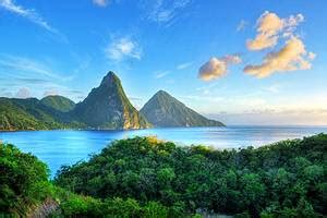 15 Top-Rated Tourist Attractions in St. Lucia | PlanetWare