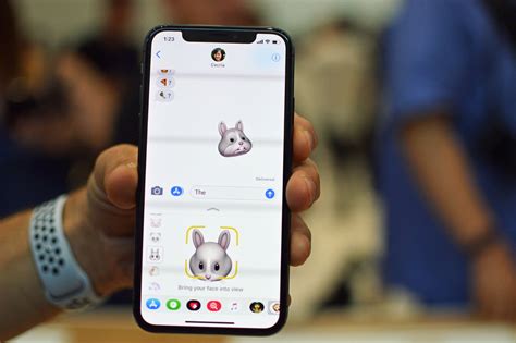 iPhone X Animoji Review | PS News