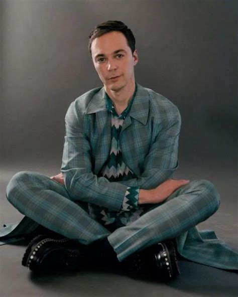 Jim Parsons｜謝耳朵登上同志雜誌封面《生活大爆炸》編劇透露12季劇情 每日頭條