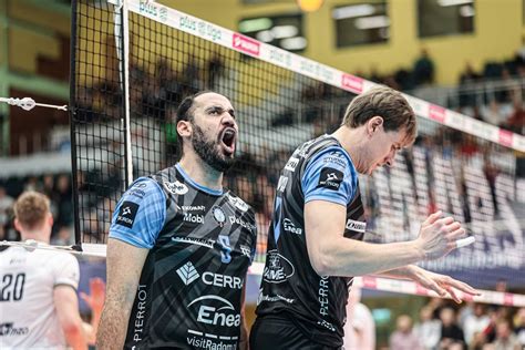 Voleybol G Nl On Twitter Cerrad Enea Czarni Radom Brezilyal