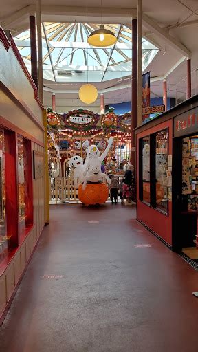 seaside carousel mall azexplained