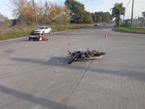Una mujer herida en un choque de motos - En Linea Noticias