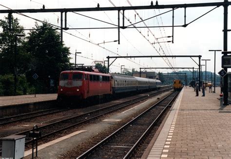 Img Met Trein Naar Den Haag Cs Aan De Haak Loopt D Flickr