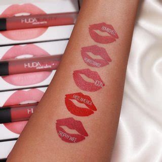 Huda Beauty Liquid Matte Lipstick Icon Review Swatches