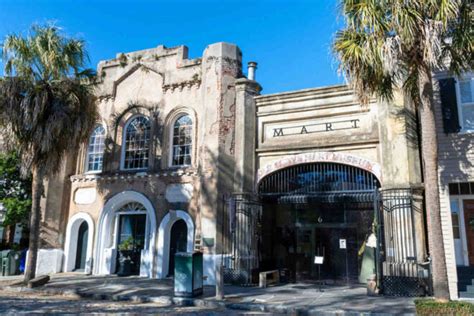 9 BEST Ghost Tours in Charleston, SC ️ (incl. Dungeon+Ship)