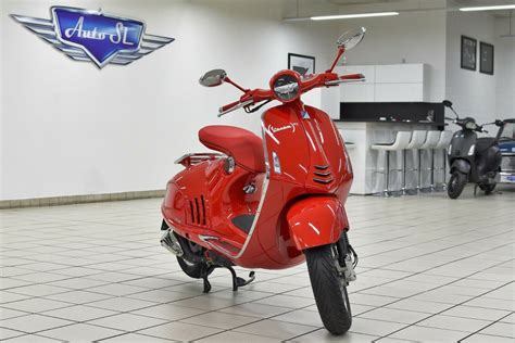 Vespa 946 125 Product Red Edition Sondermodell Bidaclassic