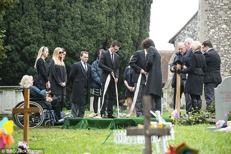 Eastenders Peggy Mitchell Is Laid To Rest As The Cast Turn Out To Film Her Funeral Daily Mail