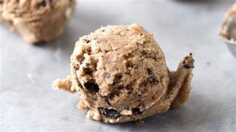 Why You Should Be Chilling Your Cookie Dough Overnight