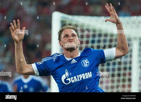 Benedikt Hoewedes Of Schalke Celebrates After Scoring The 1 0 During