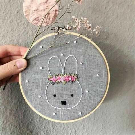 Pin Su Hand Embroidery Stitches Arte Del Ricamo A Mano Ornamenti