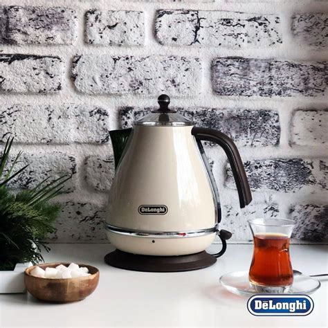 DeLonghi Электрический чайник KBOV2001.BG, бежевый купить на OZON по ...
