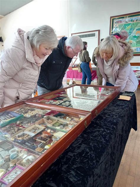 Blackmore Corner... - Blackmore Corner Antique Farm Show