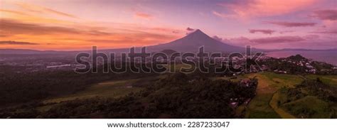 Mayon Volcano Rice Flied Sunset Sunrise Stock Photo 2287233047 ...