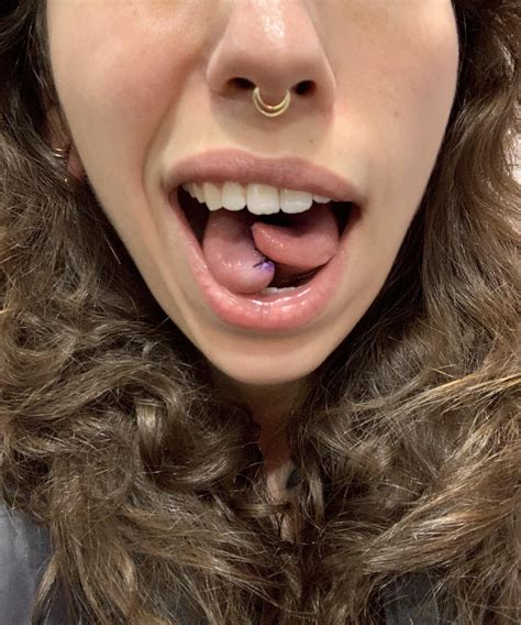 Fresh Tongue Split Hrs 0 48 R Bodymods