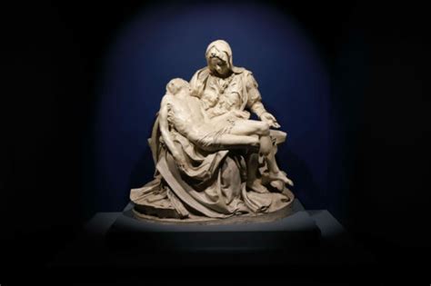 Le tre Pietà di Michelangelo nella Sala delle Cariatidi a Palazzo Reale