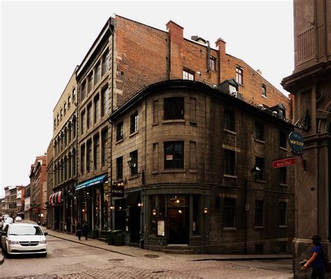 Vieux Montréal 15mai 2012 Coin Sud Est des rues Saint Paul et Saint