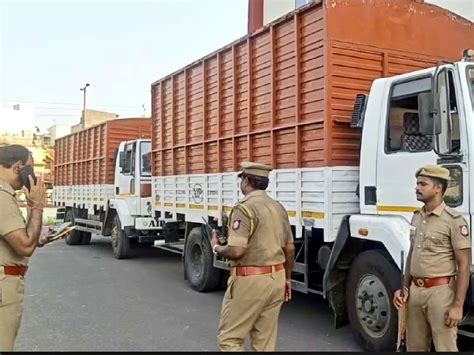 Tamil Nadu: Trucks carrying Rs 535 crore breaks down in Chennai, armed police on duty to ...