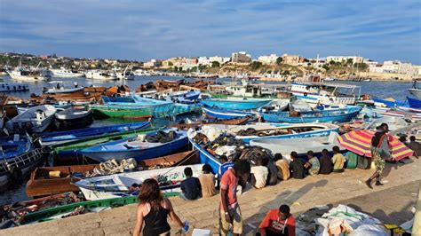 Lampedusa Ruft Wegen Hoher Migrantenzahlen Den Notstand Aus Baseljetzt