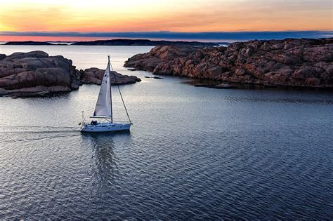 Boat Sail Sea Stones Sunset Horizon HD Wallpaper Peakpx