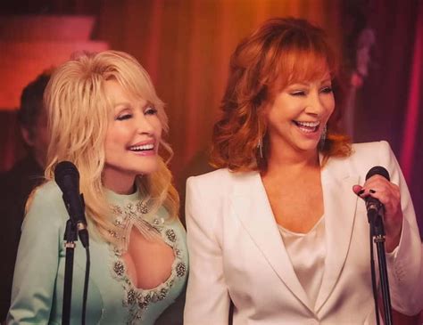 All The Ways Reba Mcentire And Dolly Parton S Does He Love You Video Pays Tribute To The