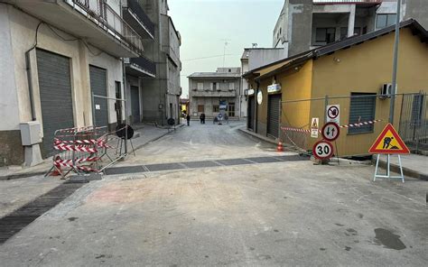 Capri Leone Riaperto Al Traffico In Senso Unico Alternato L Incrocio