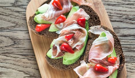 Receta De Tosta De Aguacate Y Jam N Serrano