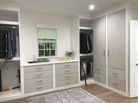 Walk In Closets Contemporain Armoire Et Dressing Miami Par The