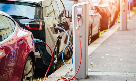 Loi lom sur les bornes de recharge définition et obligations Opéra