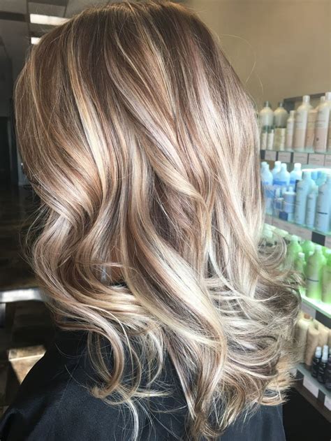 Beautiful Fall Winter High And Low Lights Fall Blonde Hair Blonde