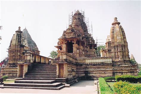 Lakshmana Temple Khajuraho Photo Gallery, Photos of Lakshmana Temple ...