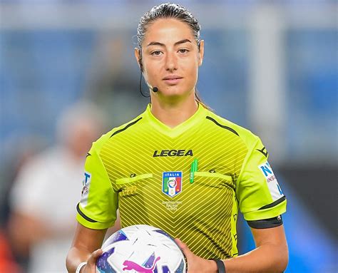 Primo Arbitro Donna In Serie A Maria Sole Ferrieri Caputi Diriger La