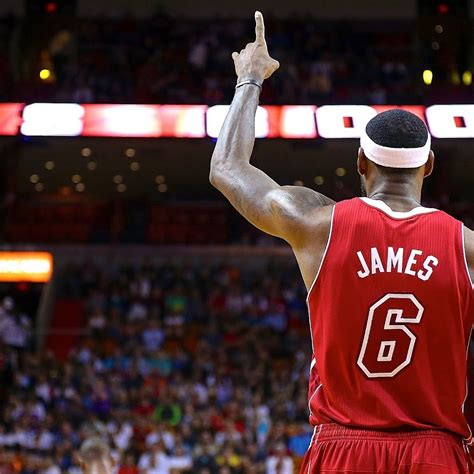 Lebron Named 2013 Male Athlete Of The Year By Associated Press Nike