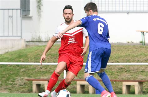 Bezirksliga B Blingen Calw Erst In Unterzahl Auf Augenh He