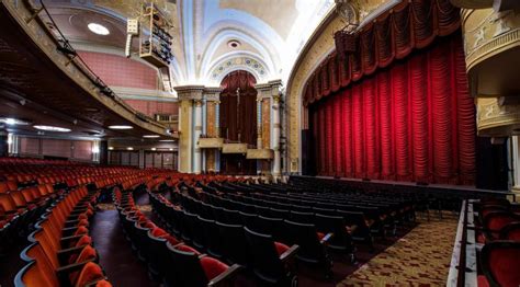 World’s Largest Theater Restoration Project: Teamwork Required! - PPC