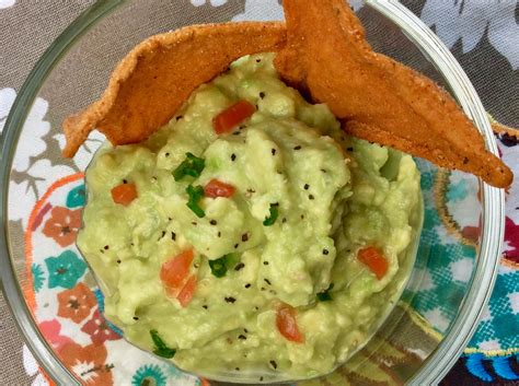 Food Fitness by Paige: Simple Guac