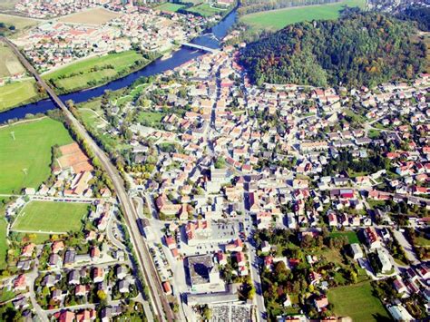 Regenstauf Aus Der Vogelperspektive Stadtansicht Am Ufer Des