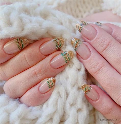 30 Christmas And Holiday Nail Designs For Every Taste Christmas