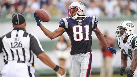 Former Patriots receiver Randy Moss calls it quits on a Hall-of-Fame ...