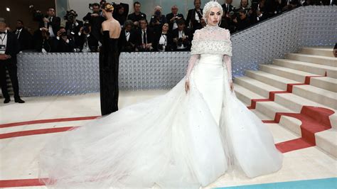 Insp Rate En La Met Gala Para Encontrar Tu Vestido De Novia Ideal