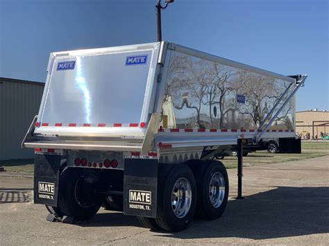 Mate Ft Semi Frameless Smooth Side Tandem End Dump Trailer For