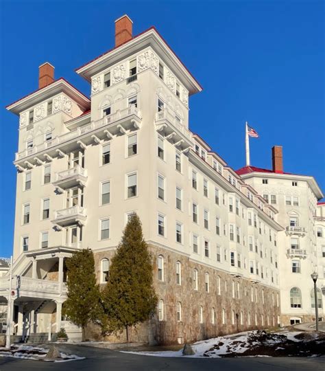 Mount Washington Hotel // 1902 – Buildings of New England