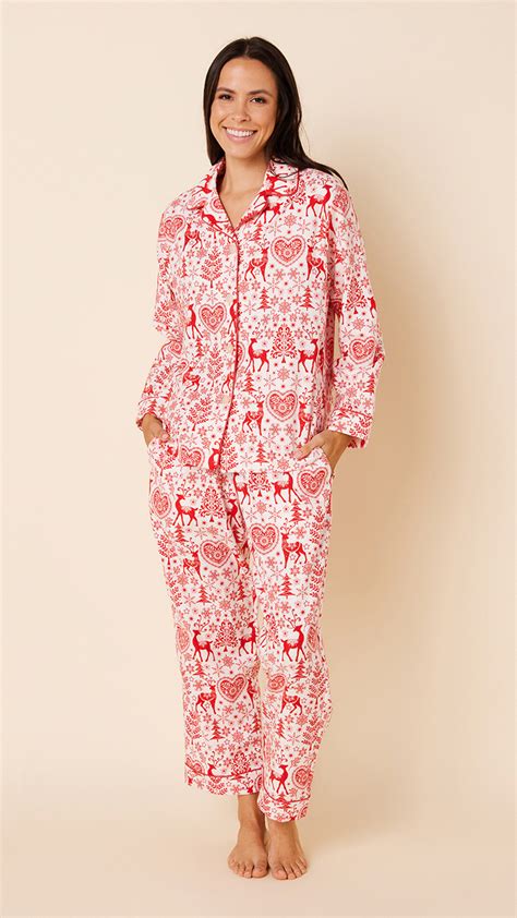 The Cats Pajamas Womens Holly Jolly Flannel Classic Pajama Set In Red