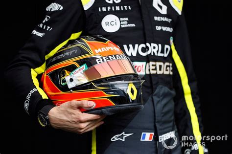 Daniel Ricciardo Renault F Team At Australian Gp High Res