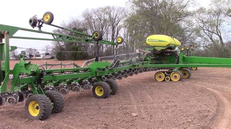 John Deere Db90 36 Row Corn Planter Folding Up Youtube