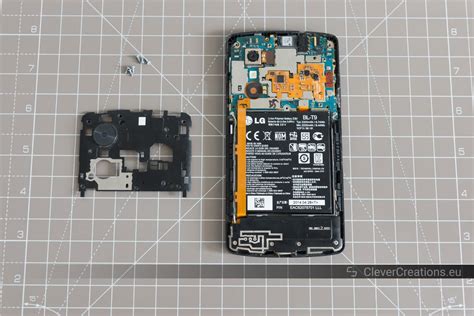 Replacing a LG Nexus 5 Battery: A Detailed DIY Walkthrough | Clever ...