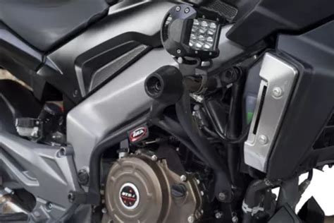 Defensa Bajaj Dominar 400 C Slider Hasta 2018 Ira En Venta En Capital