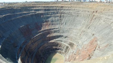 Mistério das crateras gigantes da Sibéria pode ter sido solucionado